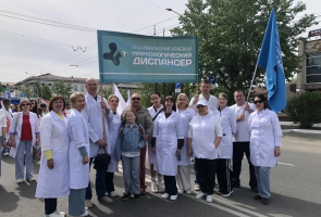 Город, который строят люди. С праздником!